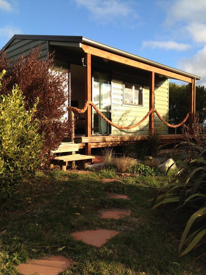 LytteltonChurch Bay Cabin: Sunny, Great Viewsアパートメント エクステリア 写真
